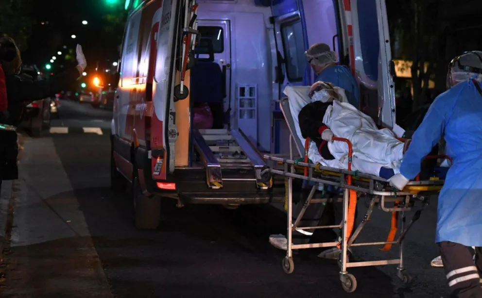 Siete personas murieron y diagnostican 327 nuevos casos por coronavirus en Argentina