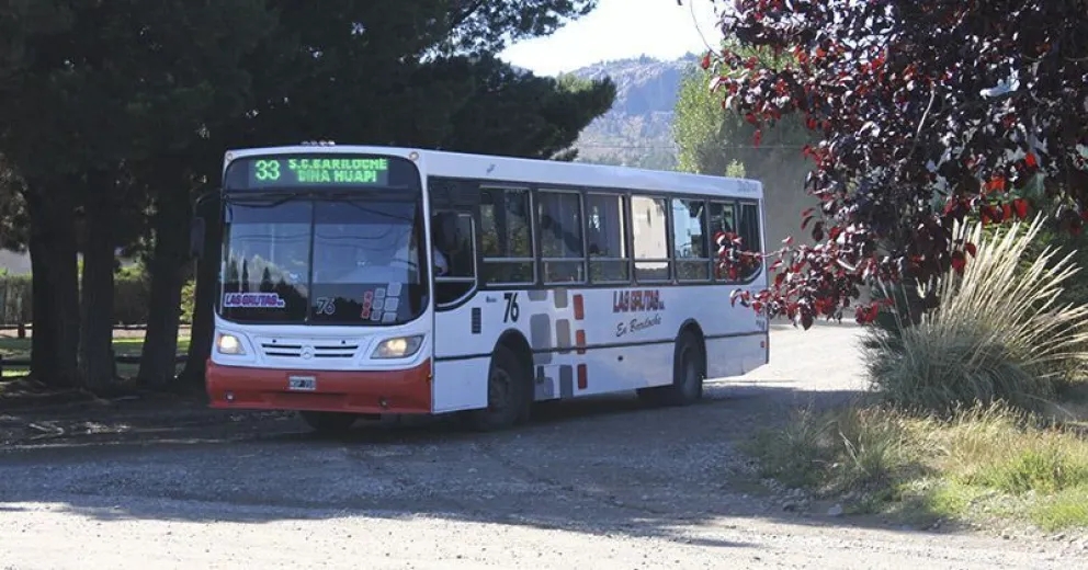 Provincia y Las Grutas acordaron extender la concesión del servicio de transporte por 5 años