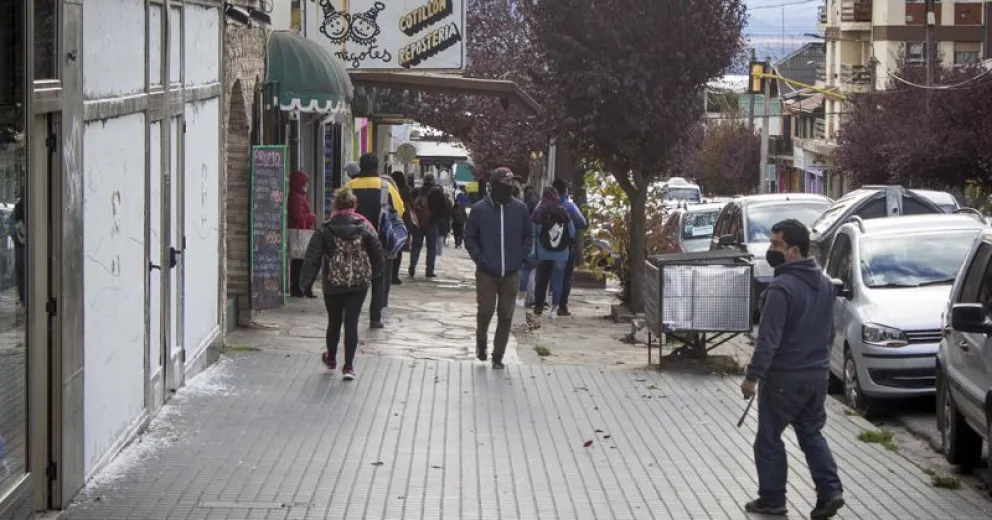 Cuáles son los dos nuevos síntomas de coronavirus que definió la OMS