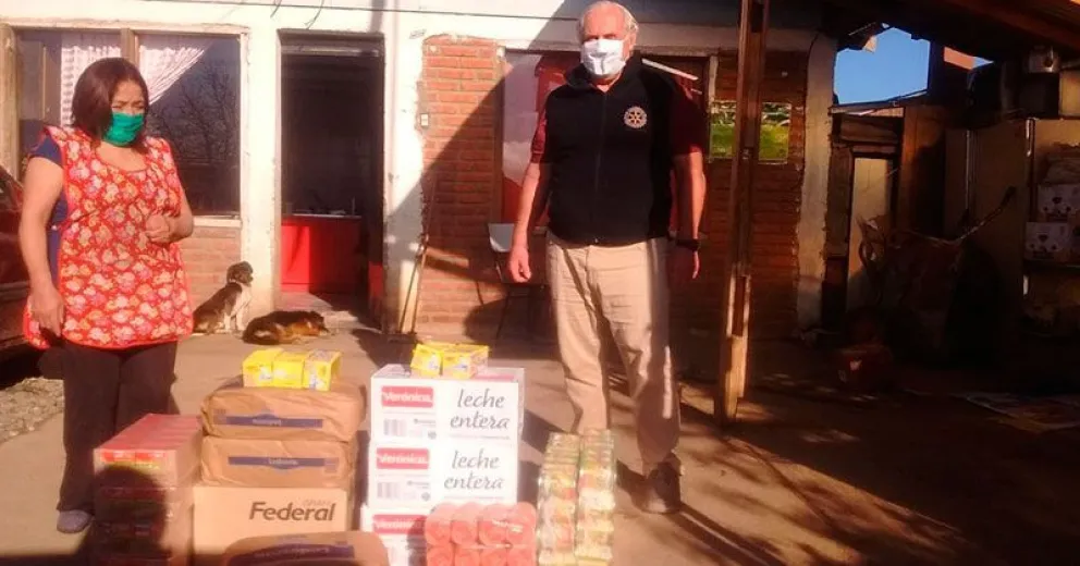 Aporte rotario al Merendero Los Peques