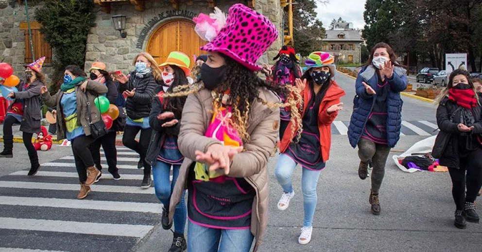 En el Día Nacional de los Jardines de Infantes, las seños invitaron a "tomar el té" en el Cívico