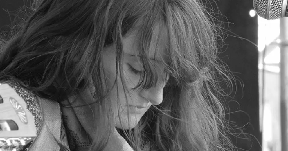 Mathouzik canta a Bariloche en francés