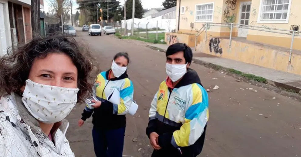 Comenzó el trabajo del equipo de preventores de salud en el barrio Las Quintas