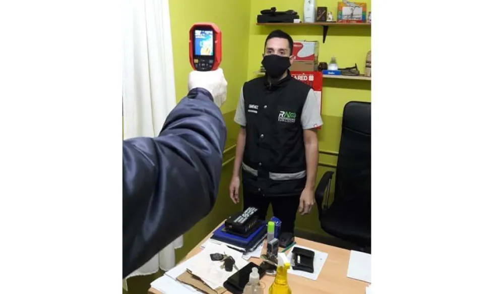 Controlan la temperatura a efectivos  policiales de la Unidad Regional III