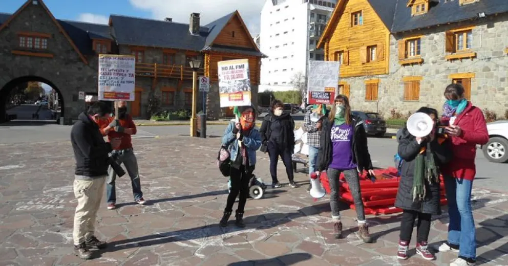 Mujeres y disidencias de izquierda, e independientes se concentraron en el Centro Cívico
