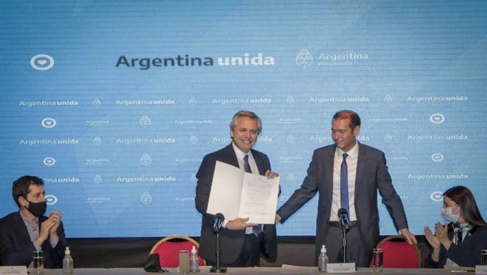 Fernández: “Todos queremos disfrutar de la nieve y del esquí, pero no queremos que esto signifique un riesgo”   