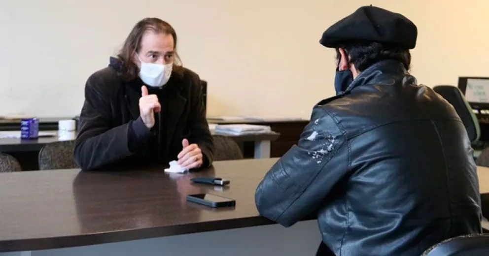 Walter contó su experiencia y destacó la importancia de las reuniones virtuales de Alcohólicos Anónimos