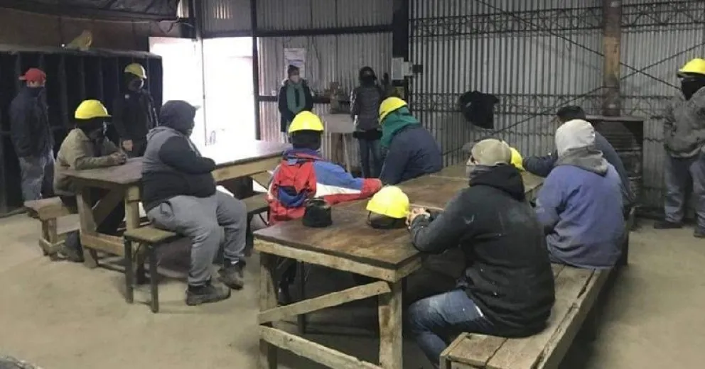 El Hospital de Bariloche y Salud Ambiental dan charlas sobre prevención de COVID-19