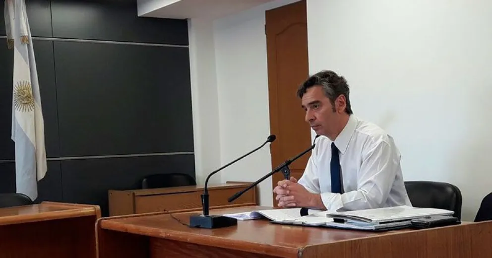 Formularon cargos contra sujeto que apuñaló y mató a un joven