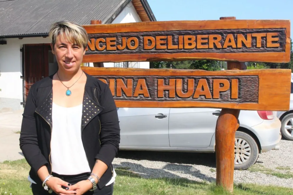 Dina Huapi: “A Bariloche sólo deben ir quienes tengan tareas esenciales allá”