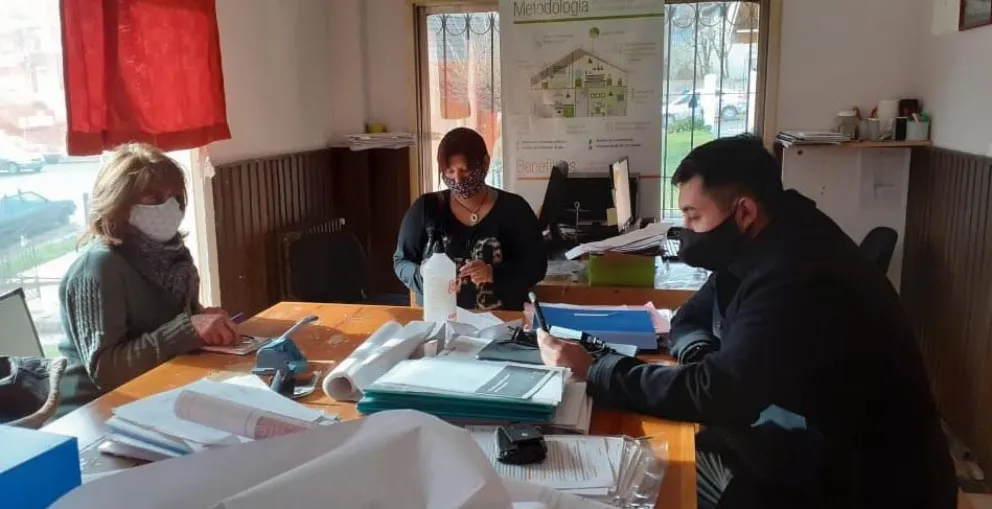 Tierra y Vivienda y el IPPV analizan temas en común