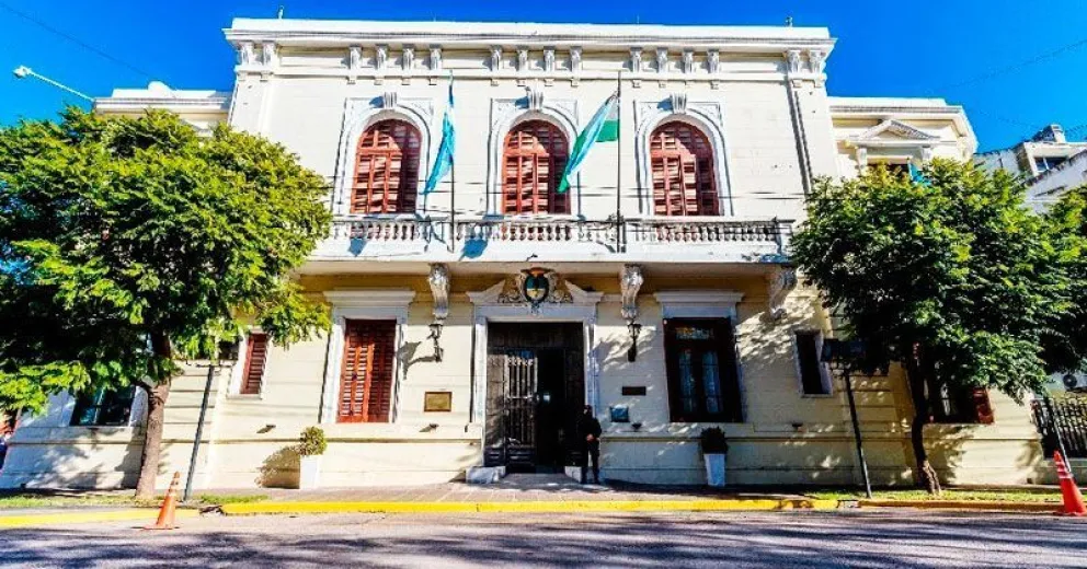 Se consolidan las pautas básicas para el regreso de la administración pública