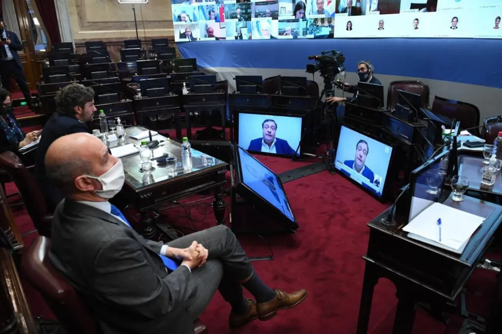 Weretilneck insistió con la emergencia frutícola y defendió las regalías petroleras de Río Negro