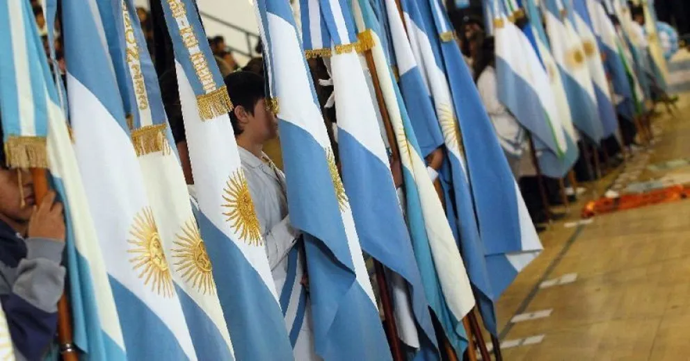Niños y niñas de 4º grado prometerán lealtad a la Bandera de manera virtual