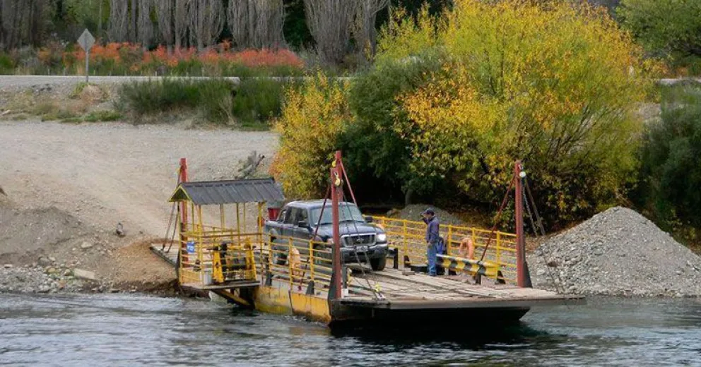 Villa Llanquín: se amplía el servicio de la balsa