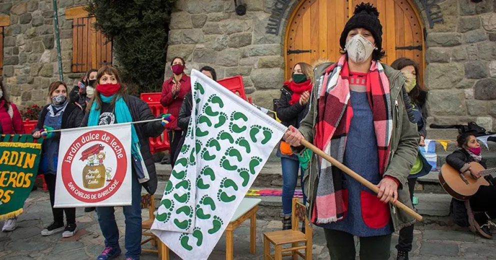 Más de mil familias acompañan pedido de cobro de subsidio de jardines maternales
