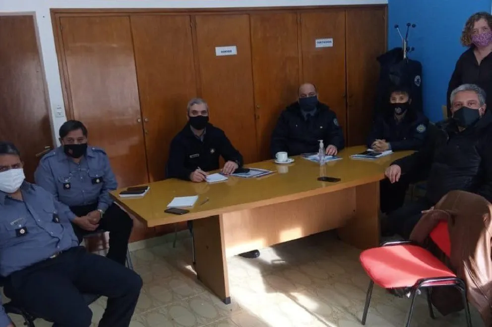 Salud y Policía trabajan en el protocolo para la reapertura de escuelas de cadetes