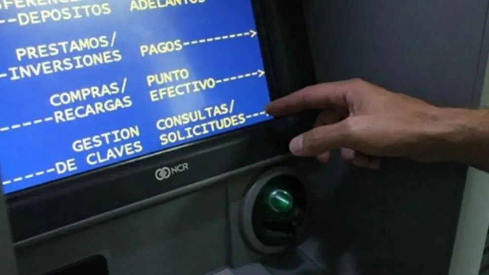 Estafaron a otra mujer con la excusa del IFE: transfirió más de 50.000 pesos