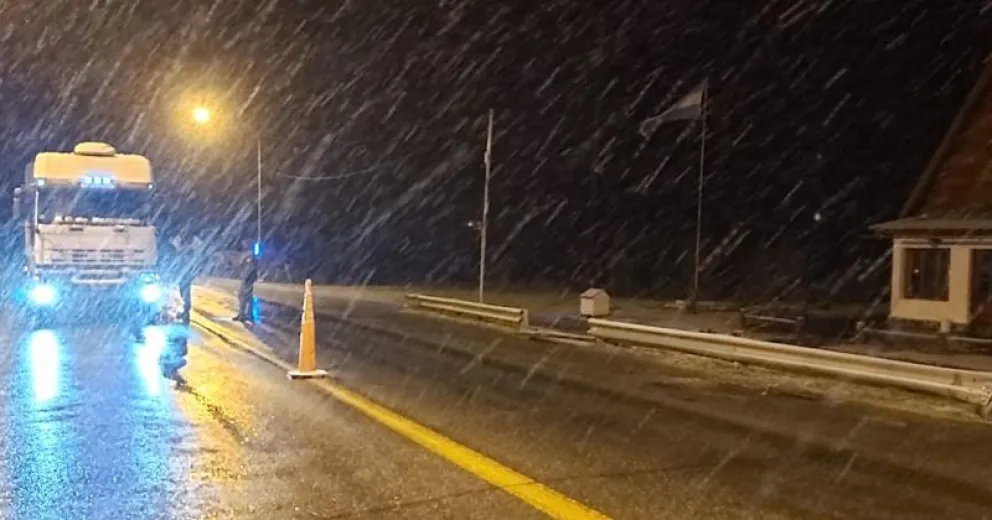 Extrema precaución por nevadas en rutas y caminos
