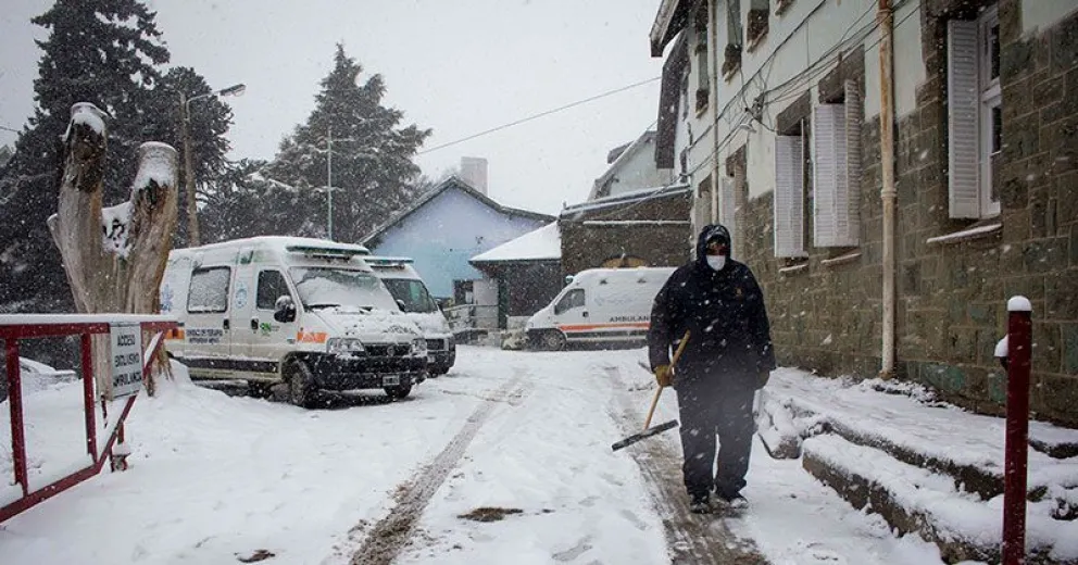 COVID-19: Confirmaron tres nuevos casos y cuatro personas fueron dadas de alta