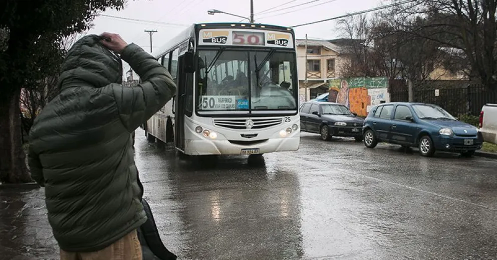 Bariloche sin colectivos: UTA definió paro por tiempo indeterminado