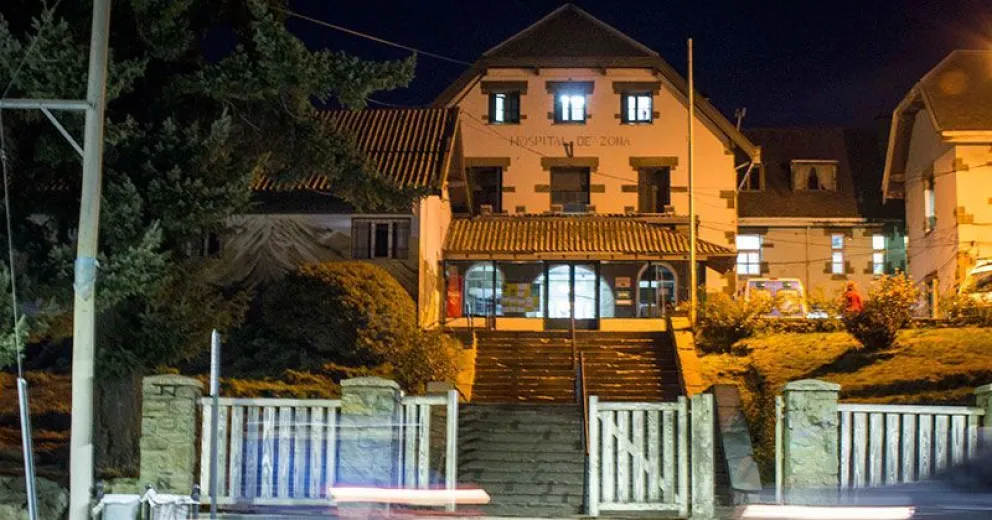 Tras la conferencia de prensa confirmaron la muerte de una barilochense y son tres los decesos este domingo