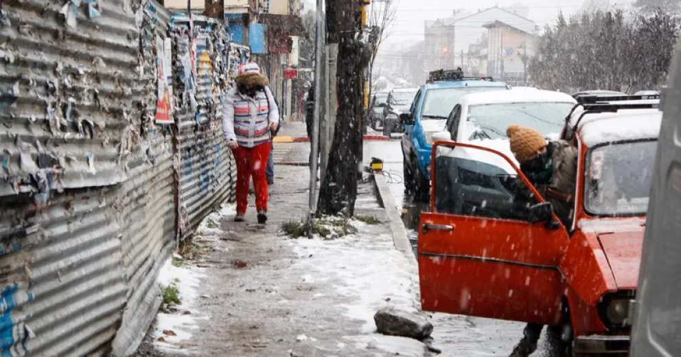 Vuelve la nieve: rige una alerta meteorológica para toda la región