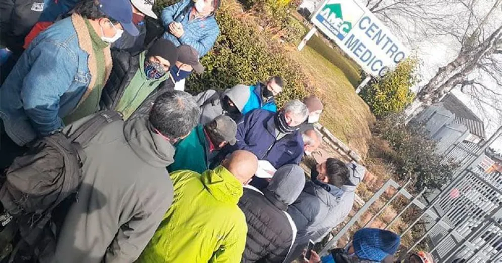 Acuerdo de pago de salarios a temporarios del cerro Catedral