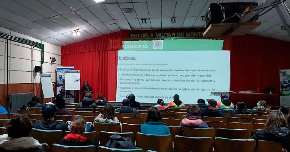 Equipo de preventores acompaña la apertura de gimnasios y natatorios