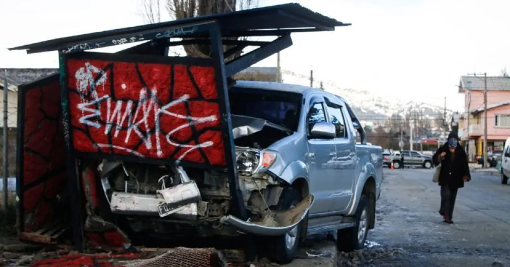 Una camioneta se estrelló contra una garita