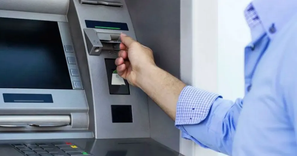 Más estafas: le sustrajeron más de 100 mil  pesos a un hombre de su cuenta bancaria