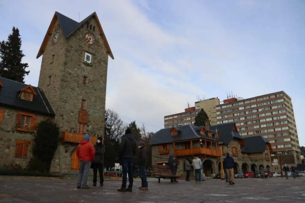 Instructores presentaron su  reclamo en el Centro Cívico