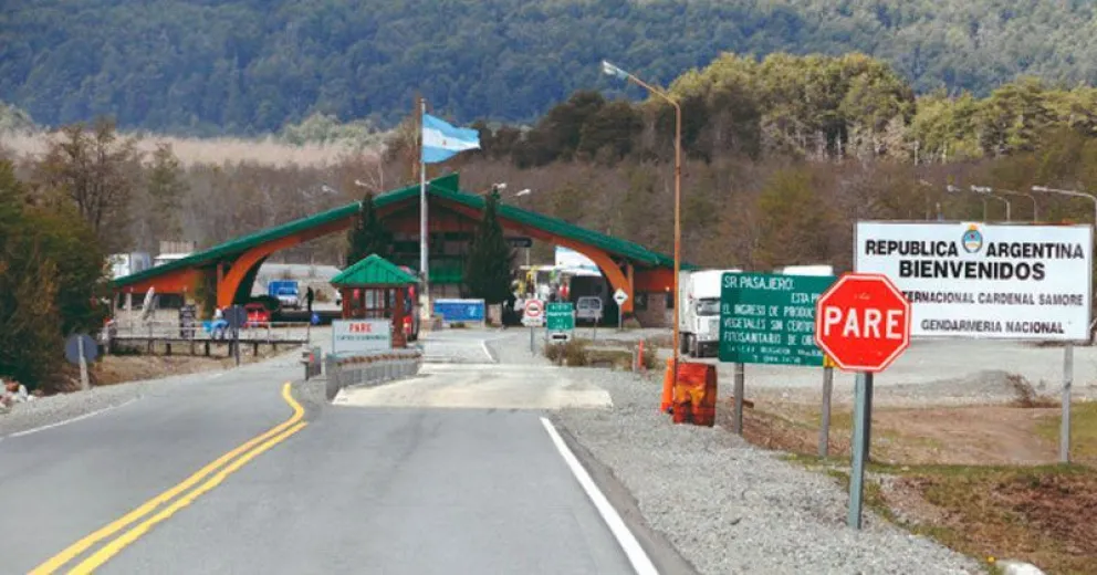 La gobernadora aclaró que se hacen gestiones, pero que depende de la Cancillería