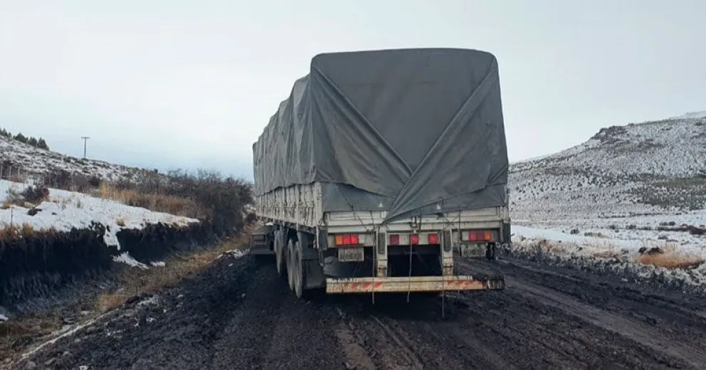 RN23: tránsito restringido para camiones entre Comallo y Dina Huapi