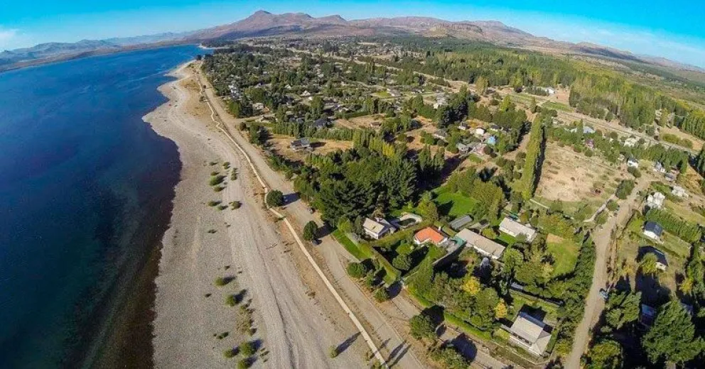 Tras el rebrote del virus Dina Huapi prohibió nuevamente las reuniones sociales