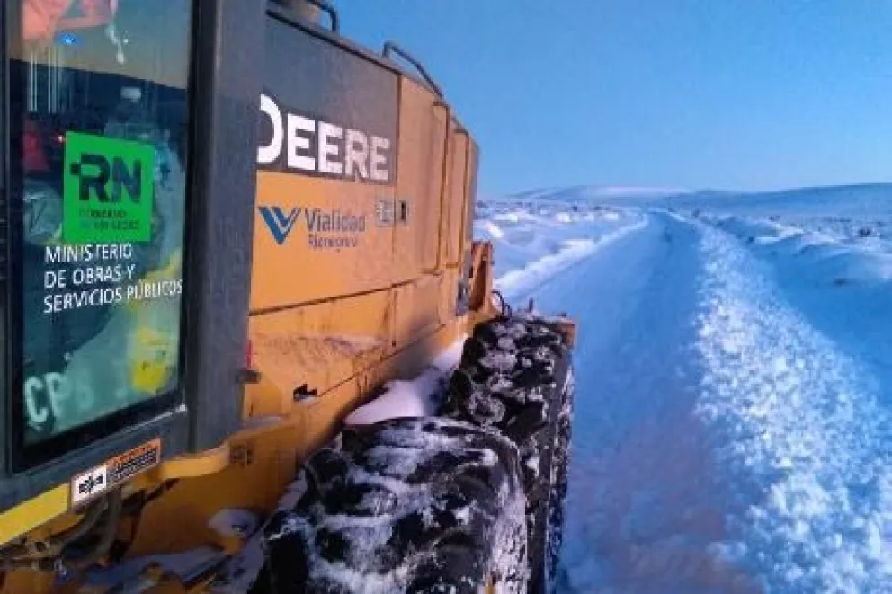 Intensos trabajos para recuperar la transitabilidad en rutas