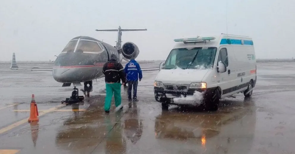 Trasladaron a una beba en un avión sanitario desde El Bolsón a Buenos Aires