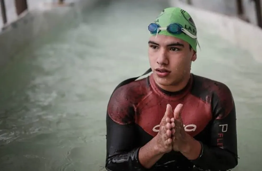 Siguen cumpliéndose sueños para Sebastián Galleguillo: recibió una pileta de regalo para continuar su preparación