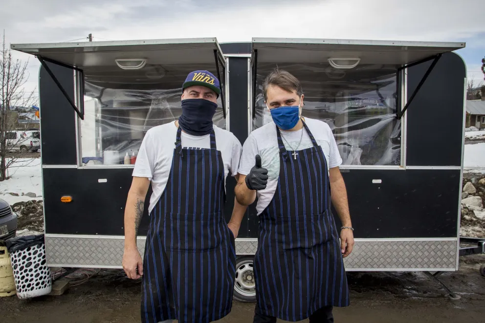 Silvio y Germán, emprendimiento de amigos en época de pandemia.