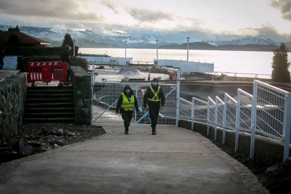 Imponen restricción de circulación en Bariloche entre las 19 y 6 horas, según terminación de DNI