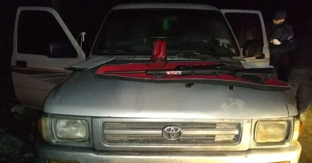 Detuvieron a un hombre armado en el camino de acceso al cerro Tronador