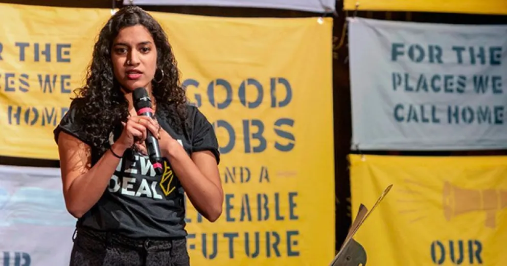 Varshini Praksh recorre el país por un cambio verde