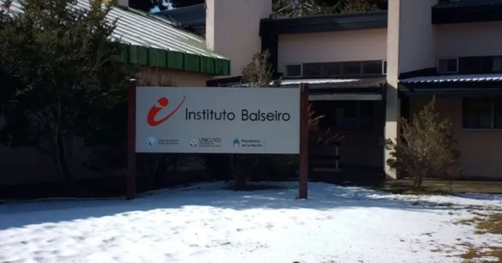 En el Balseiro se recibieron 16 nuevos profesionales de Ingeniería Nuclear e Ingeniería Mecánica