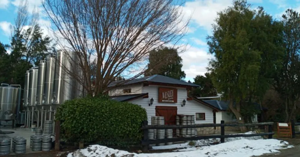 Wesley lanza su gin artesanal: “La marca es un empujón y también una gran responsabilidad”