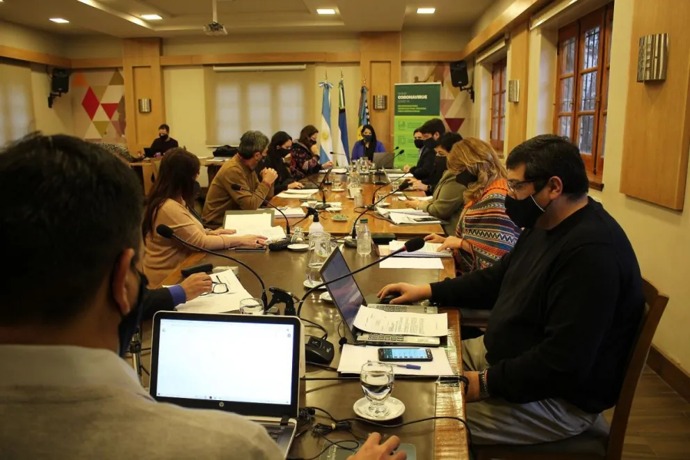 El Concejo vota presupuesto, aumento de tasas y el fondo para el TUP en una maratónica sesión