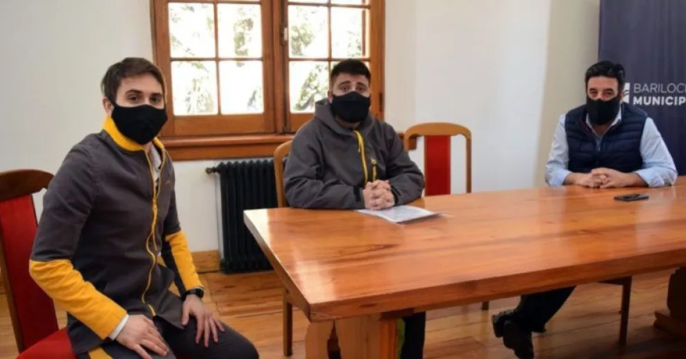 El Municipio recibió a los manifestantes de Flybondi y apoyó el pedido de regreso de los vuelos