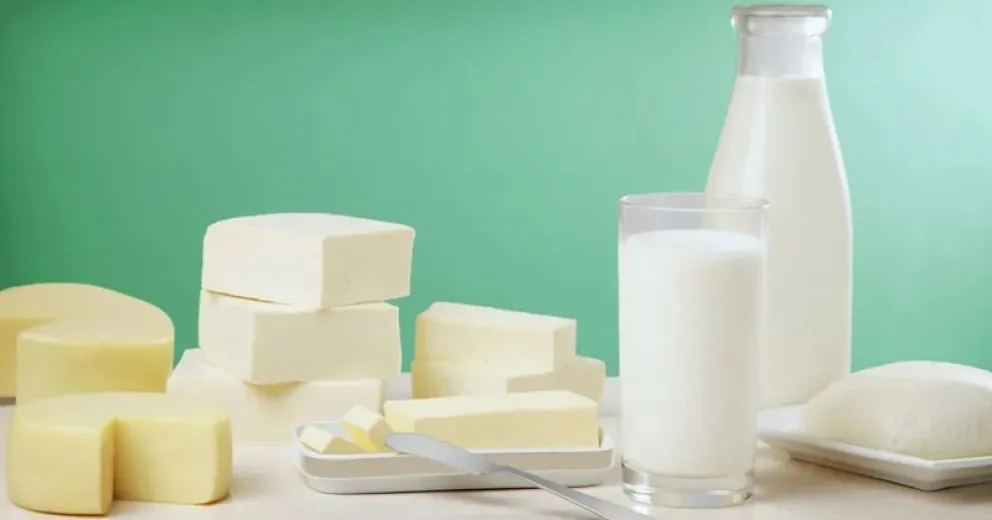 Lecheros rechazaron oferta salarial y peligra el abastecimiento