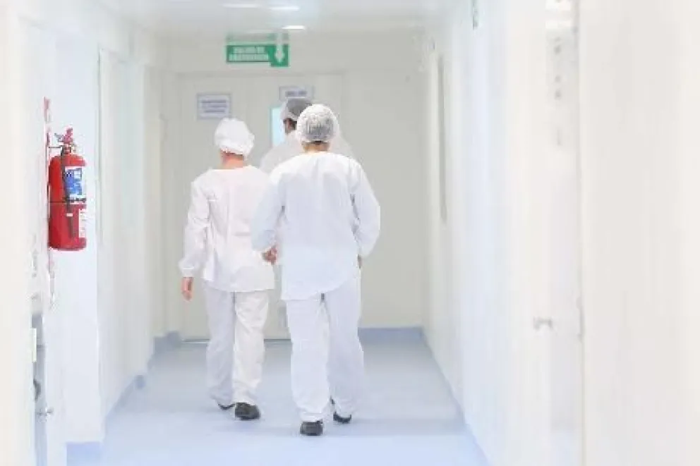 Incorporan más de 400 trabajadores para reforzar la atención en sus hospitales