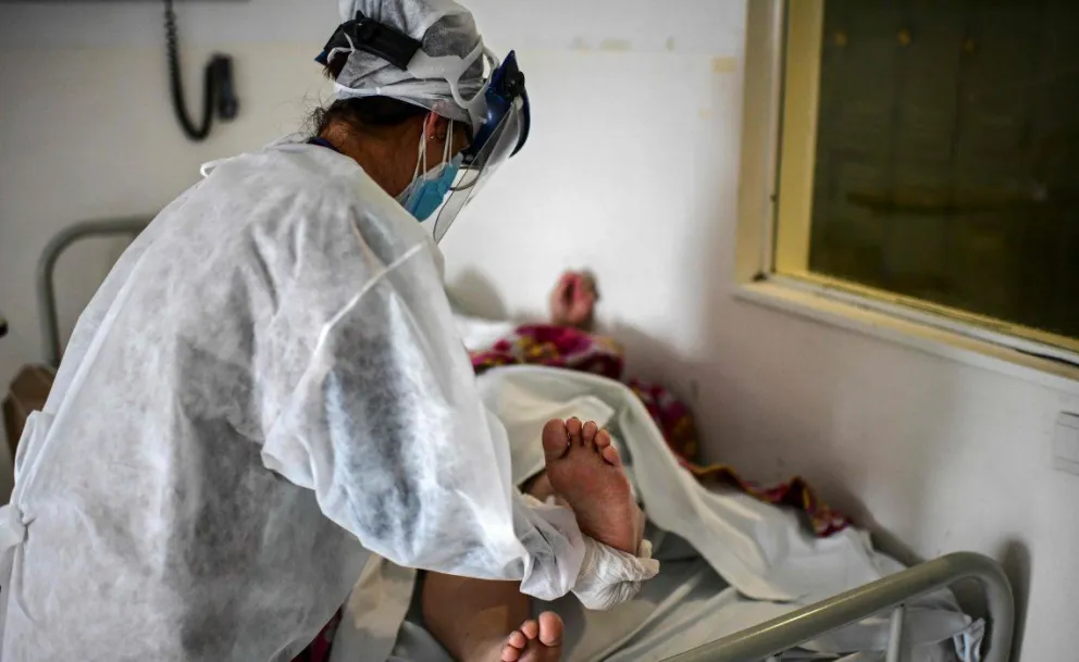 Coronavirus en Argentina: con 34 nuevas muertes ya son 8.305 los fallecidos