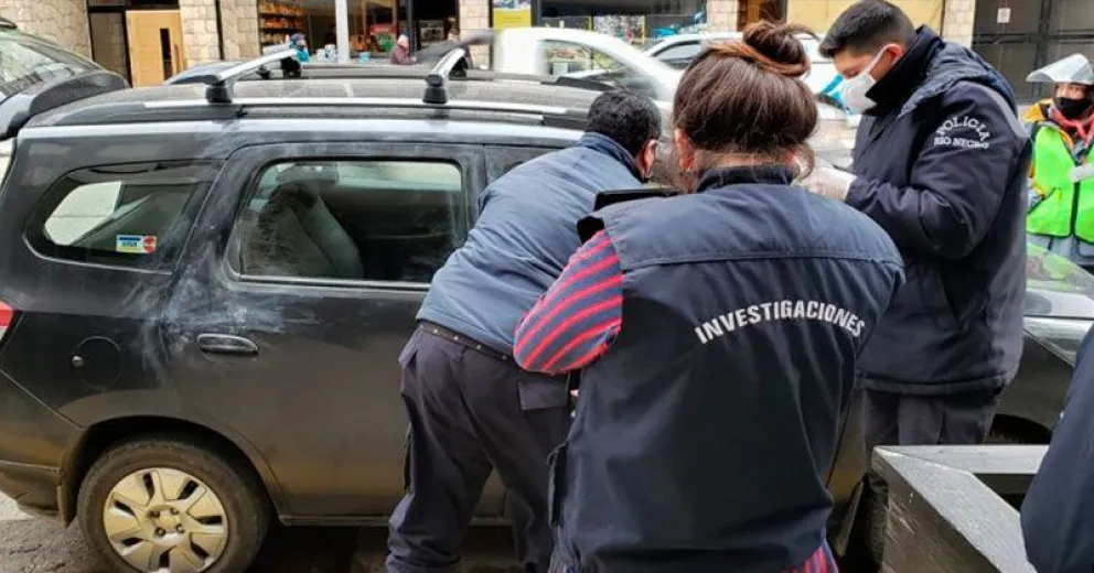 Secuestran un remise en el que se habrían movilizado los autores de un robo agravado